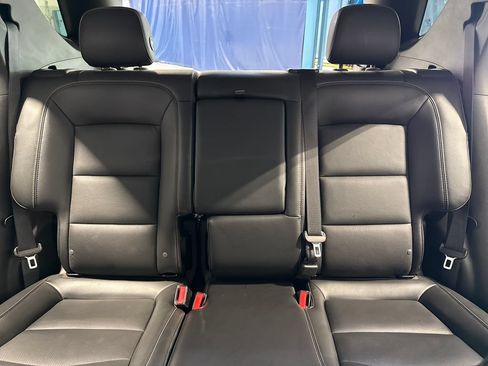 Used 2020 Chevrolet Equinox Premier AWD/4WD image 37