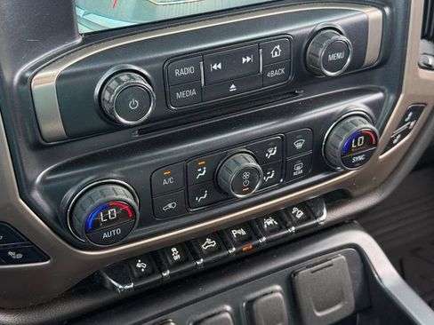 Used 2017 GMC Sierra 1500 Denali AWD/4WD image 18