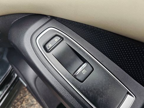 Used 2019 Subaru Ascent Limited AWD/4WD image 37