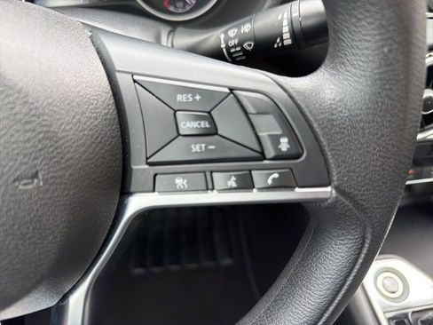 Used 2024 Nissan Sentra SV FWD image 24
