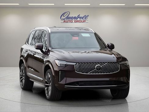 New 2026 Volvo XC90 B5 Plus w/ Protection Package Premier AWD/4WD image 7
