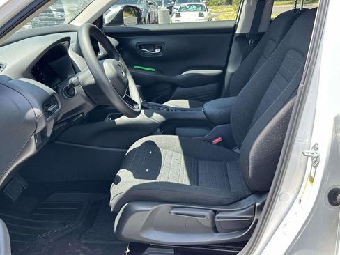 New 2026 Honda HR-V LX image 4