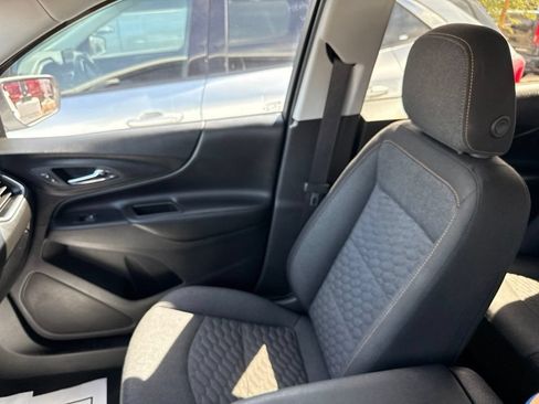 Used 2019 Chevrolet Equinox LT FWD image 14
