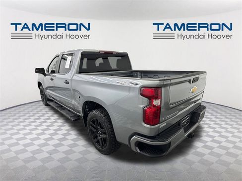 Used 2023 Chevrolet Silverado 1500 Custom image 3
