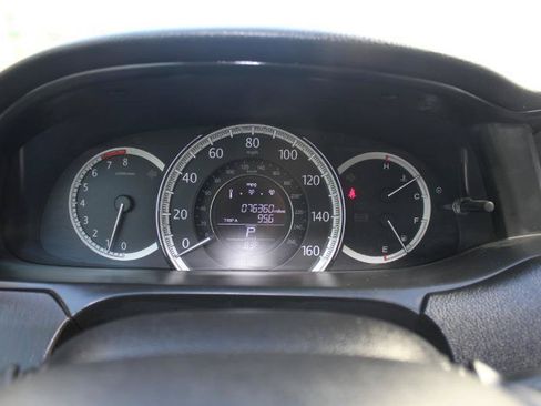 Used 2015 Honda Accord EX-L image 26