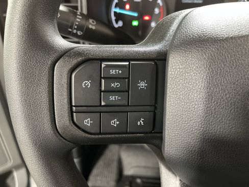 New 2025 Ford F550 4x4 Regular Cab Super Duty image 15