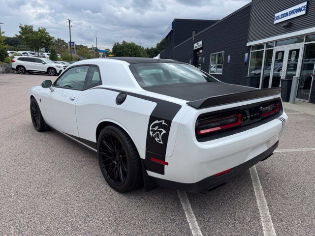 Used 2015 Dodge Challenger SRT Hellcat RWD image 7