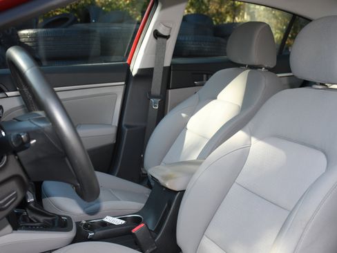 Used 2018 Hyundai Elantra Value Edition image 12