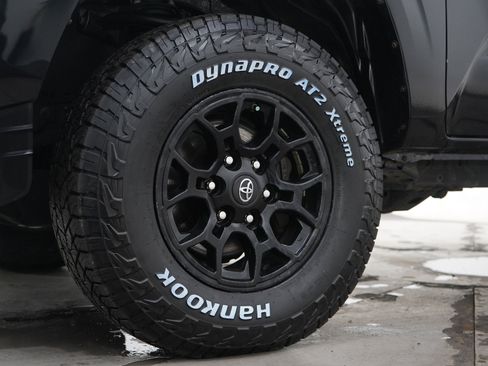 Used 2021 Toyota Tacoma SR image 28