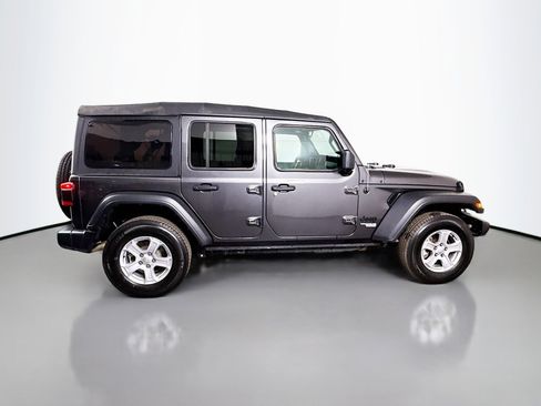 Used 2021 Jeep Wrangler Unlimited Sport image 11