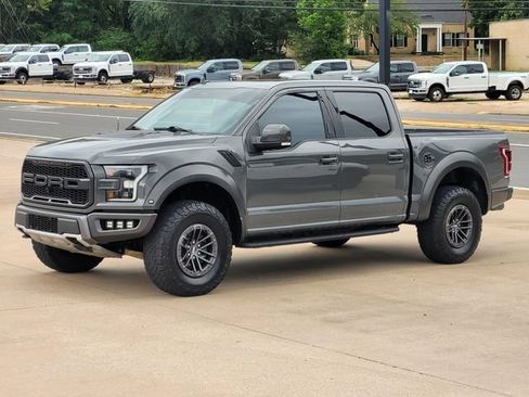 Used 2020 Ford F150 Raptor w/ Equipment Group 802A Luxury AWD/4WD image 3