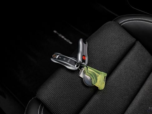 Used 2024 Porsche 911 GT3 image 91