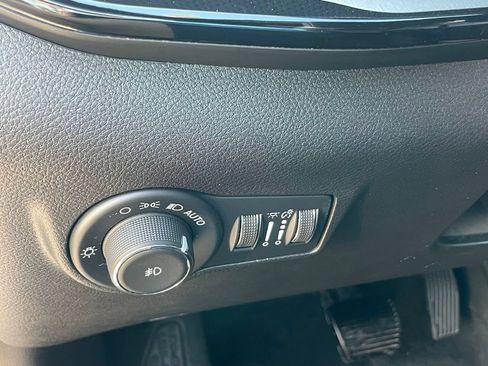 Used 2025 Jeep Compass Trailhawk AWD/4WD image 15