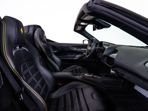 Used 2022 Ferrari SF90 Spider AWD/4WD image 27