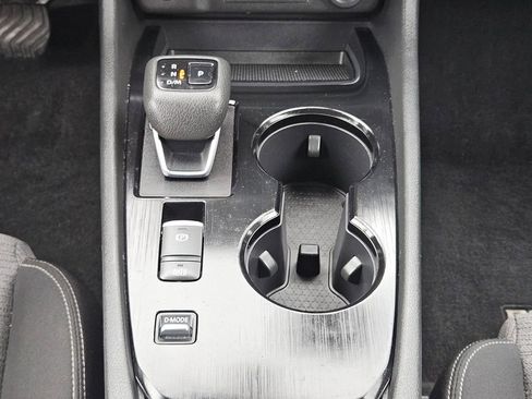 Used 2023 Nissan Rogue SV image 21