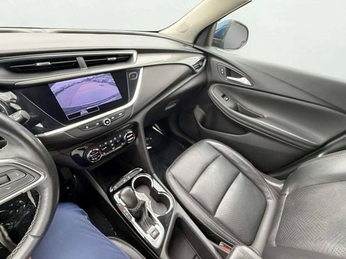 Used 2020 Buick Encore GX Essence FWD image 19