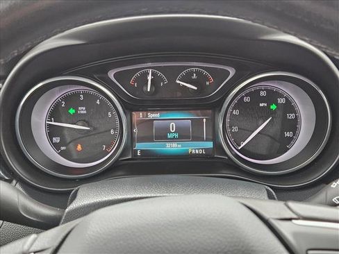 Used 2019 Buick Envision Essence image 10