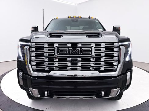 Used 2024 GMC Sierra 2500 Denali w/ Denali Reserve Package AWD/4WD image 16