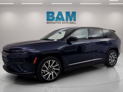 New 2025 Jeep Wagoneer Limited image 3