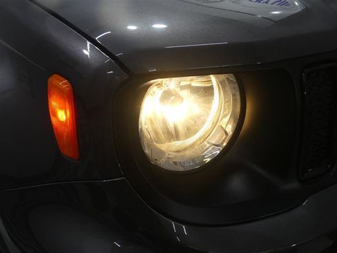 Used 2020 Jeep Renegade Altitude AWD/4WD image 14