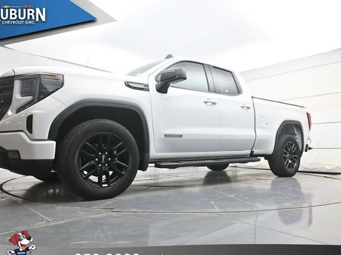 Used 2023 GMC Sierra 1500 Elevation AWD/4WD image 18
