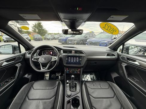 Used 2022 Volkswagen Tiguan SEL R-Line AWD/4WD image 30