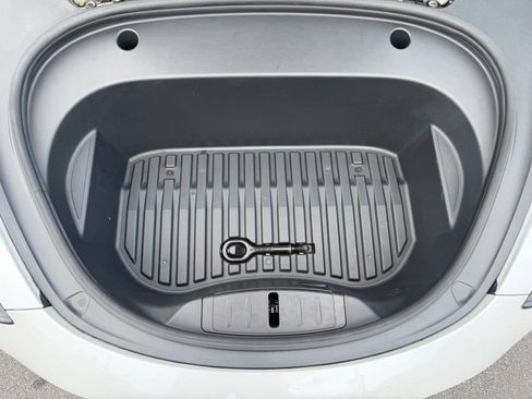 Used 2021 Tesla Model 3 Standard Range RWD image 6