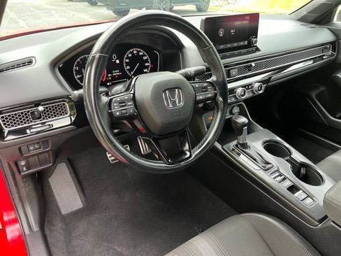 Used 2022 Honda Civic Sport image 2