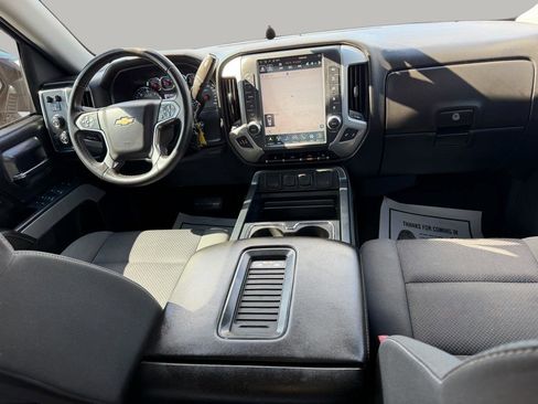 Used 2017 Chevrolet Silverado 1500 LT w/ Midnight Edition image 38