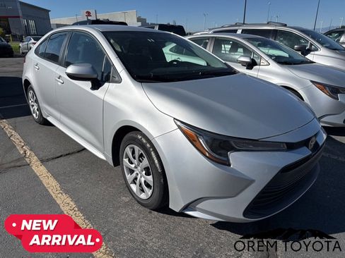 Used 2024 Toyota Corolla LE FWD image 6