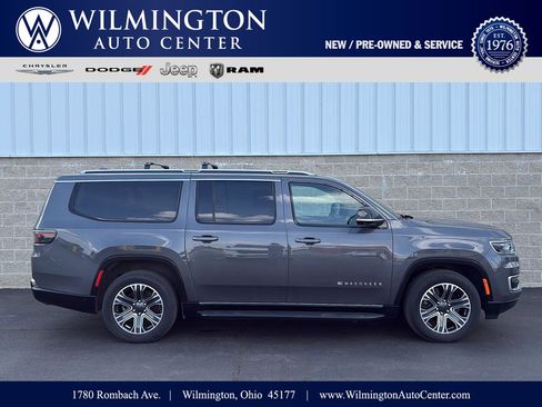 Used 2023 Jeep Wagoneer L 4WD w/ Premium Group I image 1