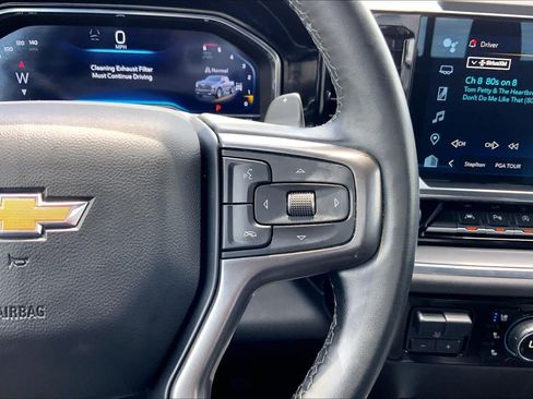Used 2023 Chevrolet Silverado 1500 High Country w/ High Country Premium Package AWD/4WD image 25