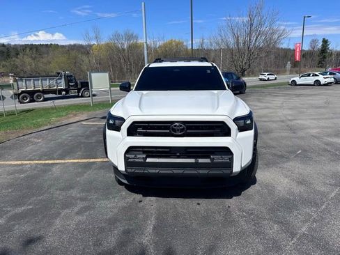 Used 2025 Toyota 4Runner SR5 image 8