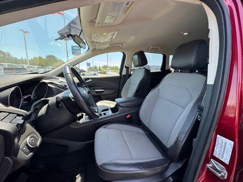 Used 2017 Ford Escape SE w/ SE Sport Appearance Package AWD/4WD image 15