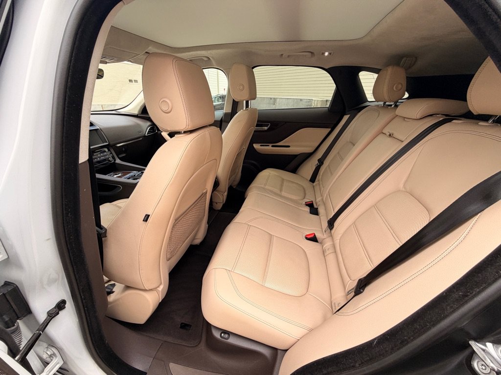 Used 2019 Jaguar F-PACE Prestige AWD/4WD image 17