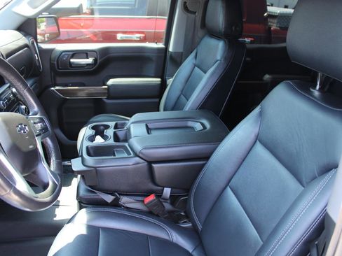Used 2020 Chevrolet Silverado 1500 LT Trail Boss w/ Convenience Package AWD/4WD image 8