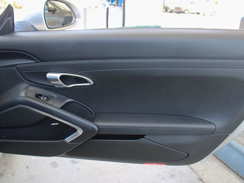 Used 2013 Porsche 911 Carrera 4S AWD/4WD image 42