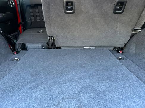 Used 2021 Jeep Wrangler Unlimited Rubicon image 18