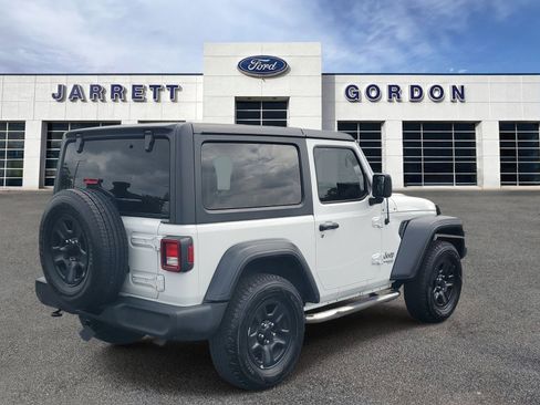 Used 2018 Jeep Wrangler Sport AWD/4WD image 4