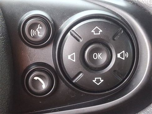 Used 2017 MINI Cooper Clubman S image 22