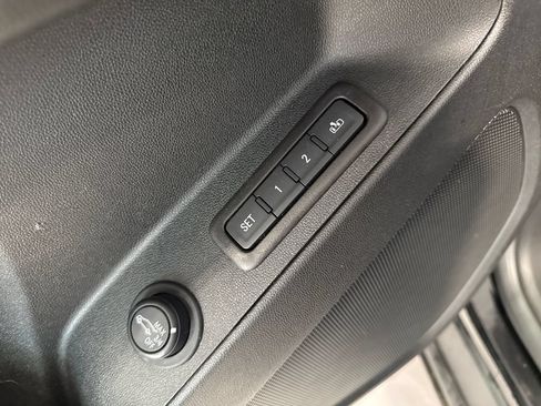 Used 2020 Chevrolet Equinox Premier AWD/4WD image 31