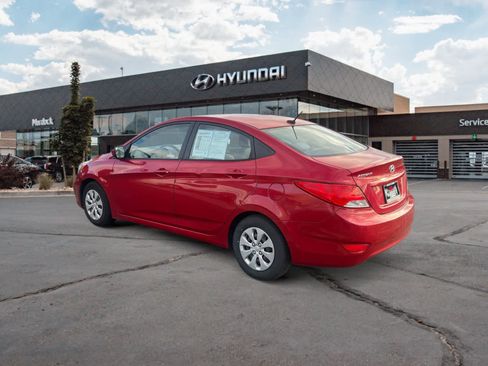 Used 2015 Hyundai Accent GLS image 3