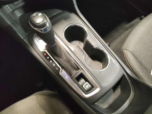 Used 2020 Chevrolet Equinox LT FWD image 26