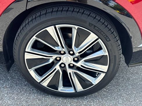 Used 2024 Cadillac Lyriq Luxury w/ LPO, Floor Liner Package AWD/4WD image 8