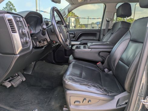 Used 2018 Chevrolet Silverado 1500 LT w/ All Star Edition AWD/4WD image 14