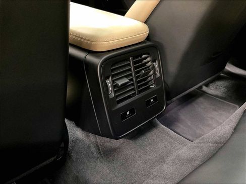 Used 2020 Porsche Taycan Turbo S image 26