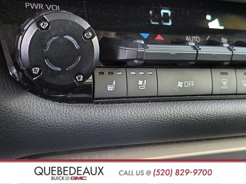 Used 2023 Toyota Tundra Limited w/ Power Package AWD/4WD image 16