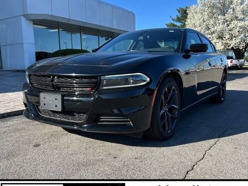 Used 2022 Dodge Charger SXT w/ Blacktop Package image 1