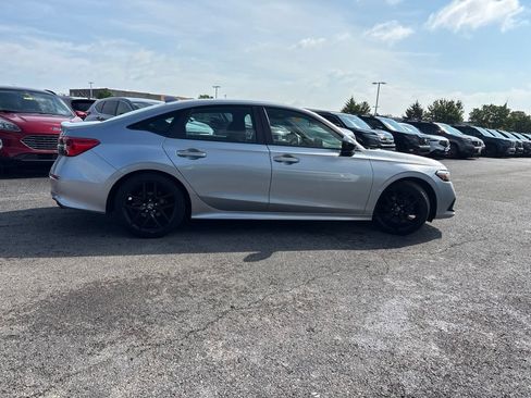 Used 2023 Honda Civic Sport image 10