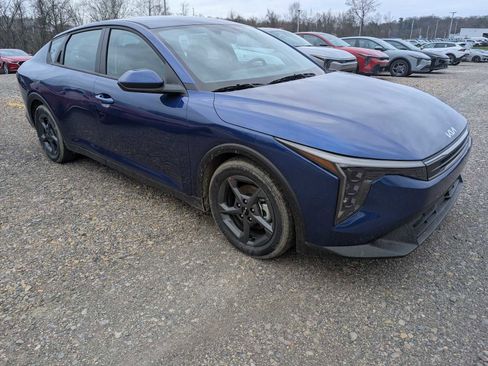 New 2026 Kia K4 LXS FWD image 6